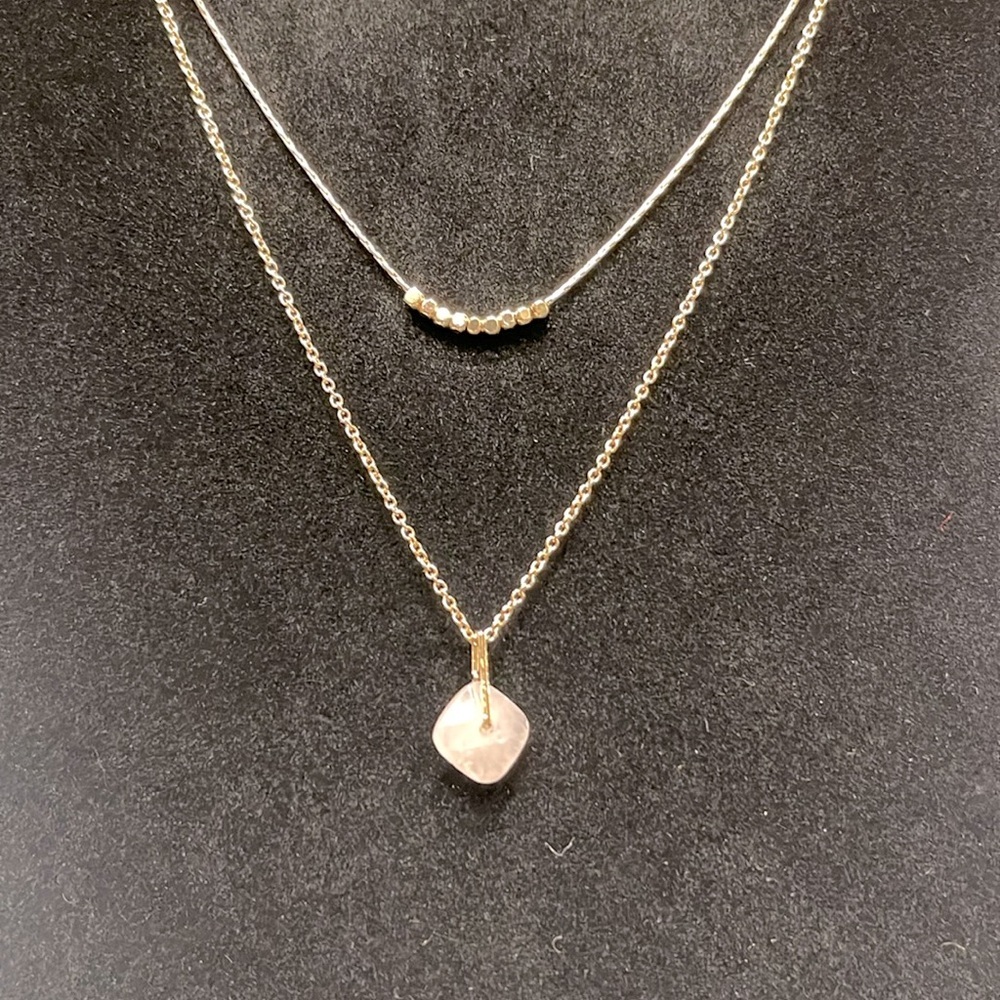 NEW Rose quartz 18” double strand, gold tone, necklace - Picture 2 of 3